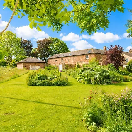 Stonethwaite Barn, בית נופש *